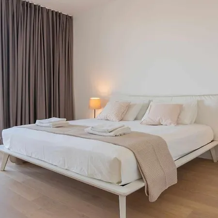 Villa Petra With A Pool Manerba del Garda